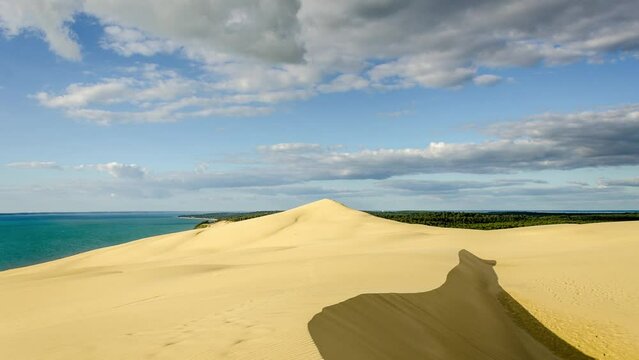 Timelapse Dune du pyla vent sable nuages 4K