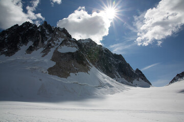 mountains in denali national park in alaska