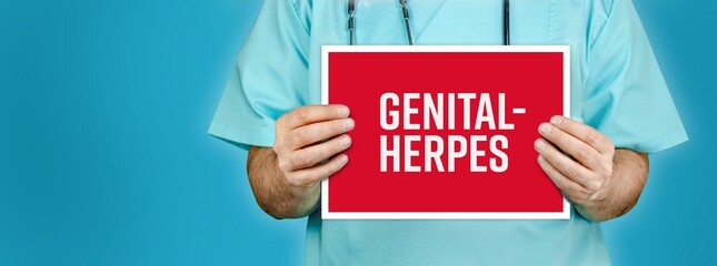 Genitalherpes (Herpes genitalis). Medizinisches Wort auf rotem Schild gezeigt von Arzt. Blauer...
