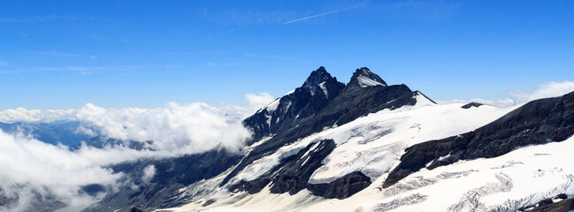 Mountain Grossglockner and glacier Pasterze panorama in Glockner Group, Austria - obrazy, fototapety, plakaty