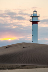 The Fangar lighthouse is a luminous tower that indicates to the ships the proximity of the Fangar tip. It can also be seen from a good part of the Ebro delta.