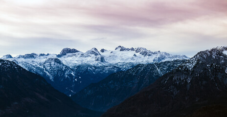 Obraz na płótnie Canvas Panoramic view of Dachstein glacier in winter after sunrise - Austria