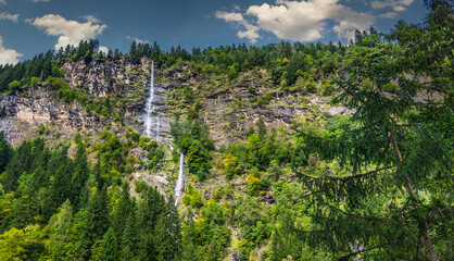 Stuller Wasserfall im Passeiertal in Südtirol © michoff