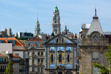 Igreja Dos Congregados Church tower and Porto skyline