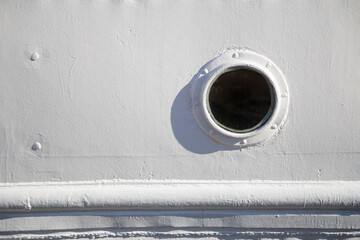 Ship porthole