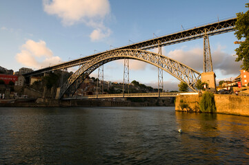 Fototapeta na wymiar Ponte Dom Luis, Bridge in Porto, Portugal
