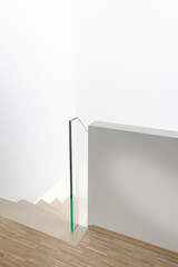Treppenabsatz mit Glasgeländer