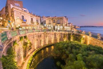 Fototapeta na wymiar Syracuse, Sicily, Italy with the Fountain of Arethusa