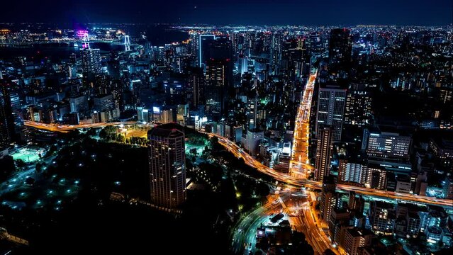 Time-lapse of highways through Minato, Tokyo, Japan at night