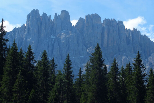 lago di carezza val d'ega fronte massiccio latemar