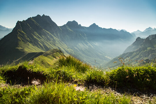 hiking trail in the carnic alps with monte fleons on the left side.