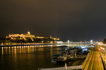 Fototapeta na wymiar Buda Castle and the Chain Bridge reflected in the Danube, Budapest, Hungary