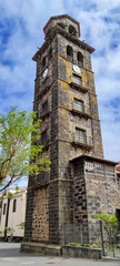Fototapeta na wymiar Torre de iglesia la Concepción, San Cristóbal de la Laguna, Tenerife, España 