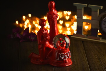 Beautiful couple statue gift for valentine day