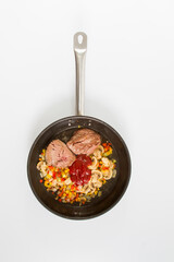 Sarten con guiso tomates y champiñon