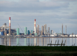 Obraz premium Raffinerie de Donges a l'arret le 02 02 2022