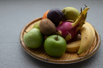 welcome fruit on a ceramic tray