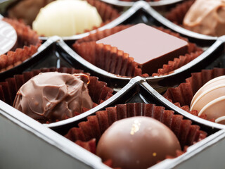 ギフトボックスに入ったチョコレート