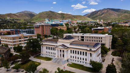 Obraz premium aerial shot of university of utah buildings
