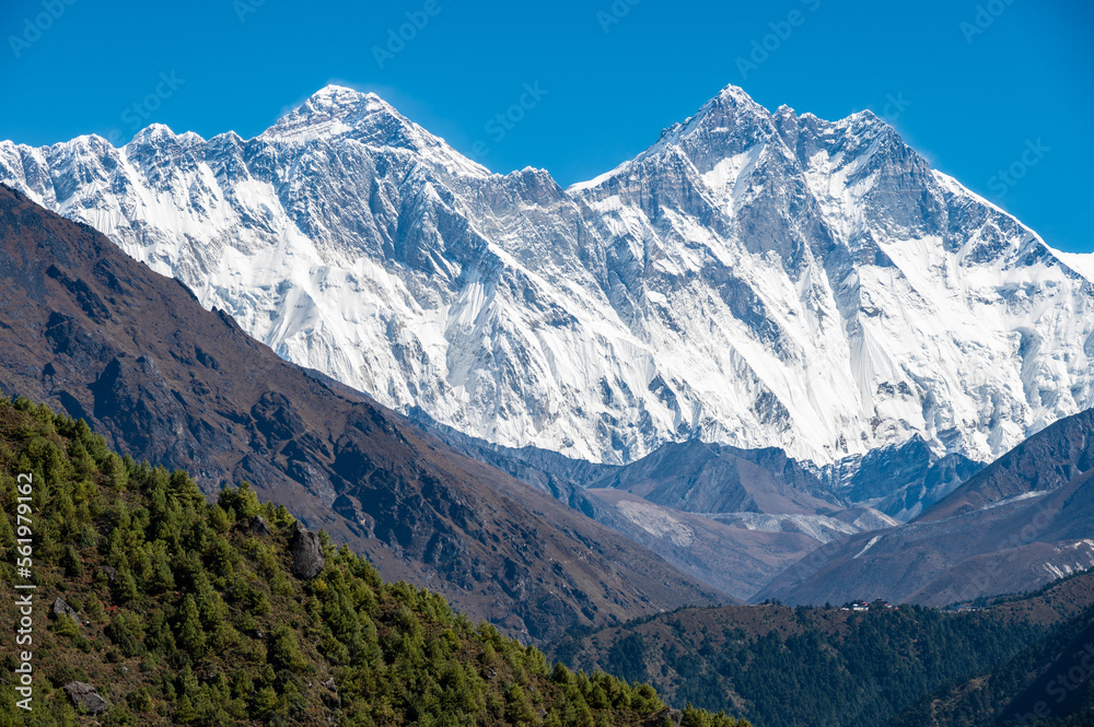 Wall mural Beautiful view of Mt.Everest and Mt.Lhotse view from Sherpa Museum in Namche Bazaar, Nepal.