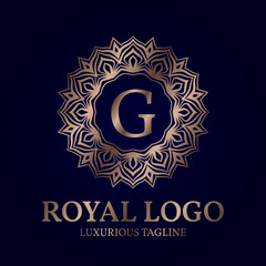 Fototapeta premium letter G royal circular vector logo design