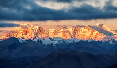 Papier Peint photo autocollant Makalu Makalu Peak and Kanchenjunga of Himalaya mountains in Shigatse city Tibet Autonomous Region, China.  