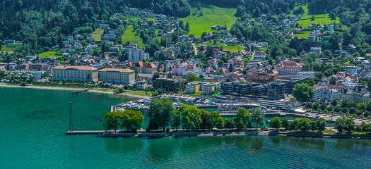 Bregenz am Bodensee im Luftbild, Blick über die Seepromenade auf die Stadt
