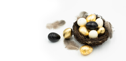 Nest, Easter golden and white eggs