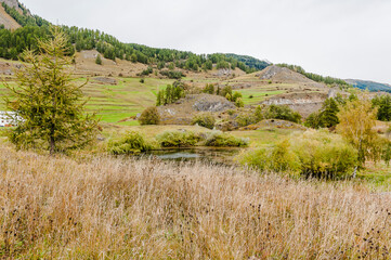 Ardez, Dorf, Bergsee, Ruine, Felsen, Unterengadin, Alpen, Graubünden, Wanderweg, Il Lai, Herbst, Herbstfarben, Schweiz