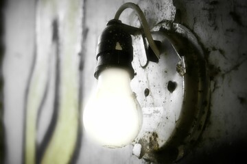 Glühbirne - Konzept - Idee - Idea Concept - Light Bulbs - Beatiful Decay - Verlassener Ort - Urbex...