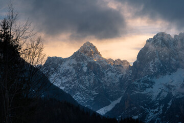 Fototapeta na wymiar Alpes in sunset in winter