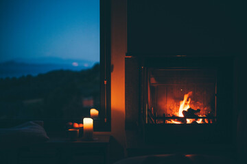 Cozy home. Fireplace.