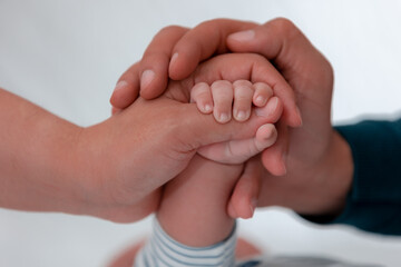 Les mains d'un famille 