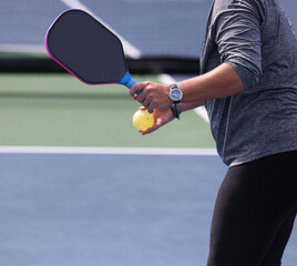 pickleball serve