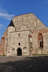 Fototapeta na wymiar Ruinen von St.-Bartholomäi in Zerbst / Anhalt