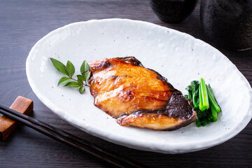 鰤の照り焼き