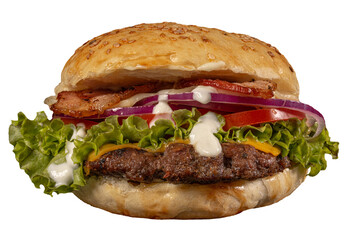 Una hamburguesa a la parrilla con tomate cebolla y lechuga sin fondo 