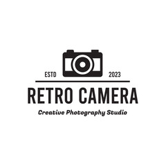 Photographer Logo Template. Vector Design Element Vintage Style for Logotype, Label, Badge, Emblem. Photography Logo, Photo Camera Logo, Photo Studio Logo, Photo Camera Icon, Camera Logo, Retro Logo.