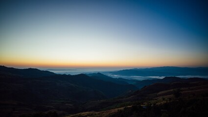 Fototapeta premium Blue sky with mountains view of nature cliff mountain landscape.