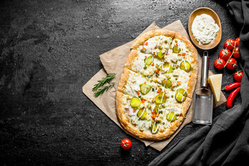 Crispy vegetable pizza.