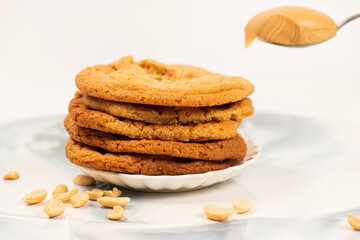 Delicious and aromatic peanut butter cookies with toasted nuts.