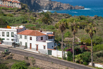 Fototapeta na wymiar Paisaje en el pueblo de San Juan de la Rambla al norte de la isla de Tenerife, Canarias