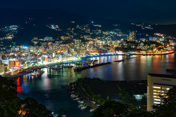 Fototapeta na wymiar 静岡県熱海市　熱海温泉街の夜景