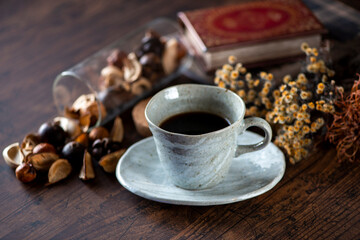 コーヒーとドライフラワー