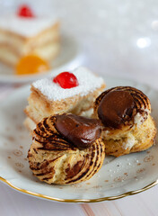 chocolate cream puffs