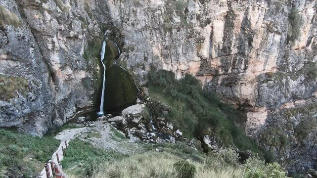 The best of Peru: La Novia Waterfall in Cajamarca - Celend&iacute;n