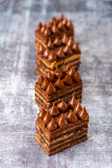 chocotorta with dulce de leche gray background