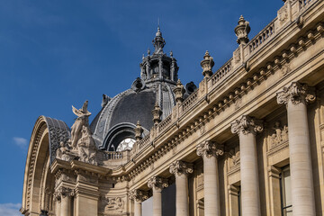 Fototapeta premium Architectural details of famous Petit Palais (Small Palace) - the former exhibition pavilion of the World Exhibition, held in Paris in 1900. Paris, France.