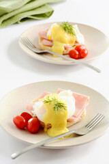 Eggs Benedict
