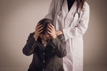 学生に寄り添う医師　Doctor